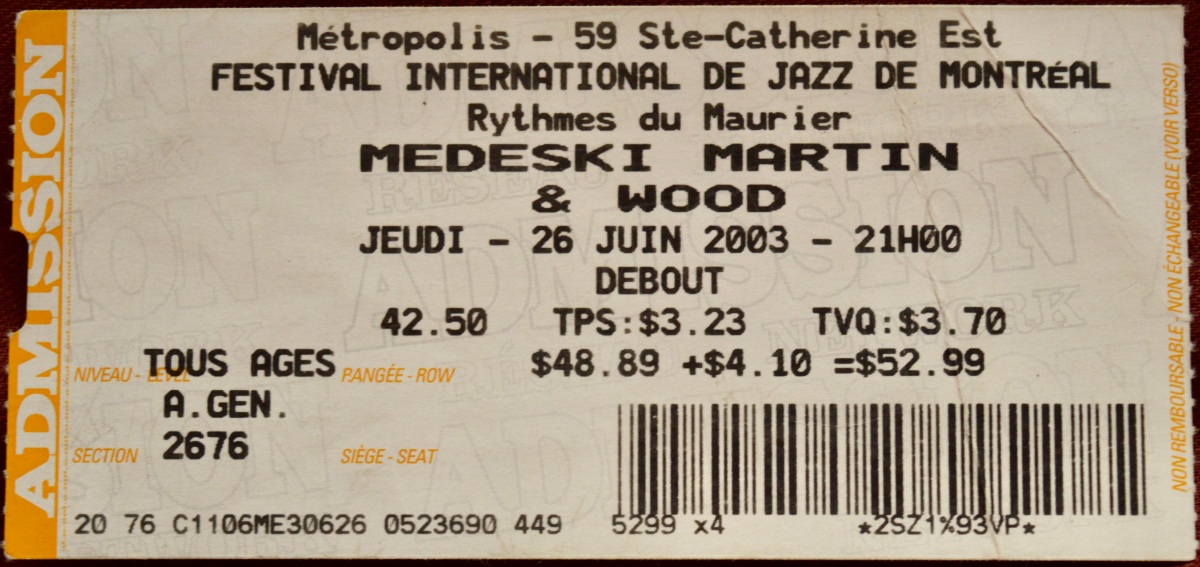 062603 Medeski Martin & Wood/nero, Montréal, QC